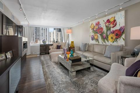 1 E Schiller St #8D, Chicago, IL 60610 photo 8