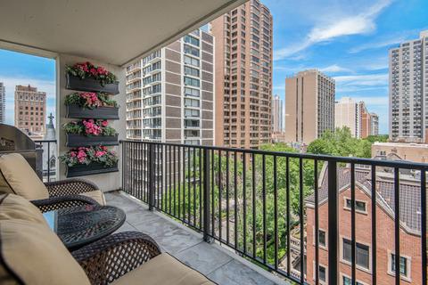 1 E Schiller St #8D, Chicago, IL 60610 photo 16
