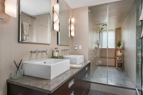 1 E Schiller St #8D, Chicago, IL 60610 photo 12