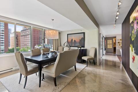 1 E Schiller St #8D, Chicago, IL 60610 photo 4
