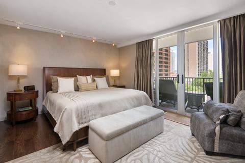 1 E Schiller St #8D, Chicago, IL 60610 photo 11