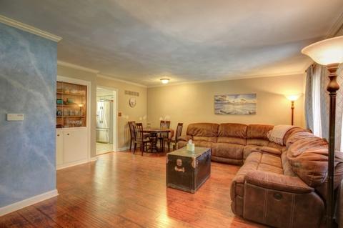 102 E Newton St, Mansfield, IL 61854 photo 4