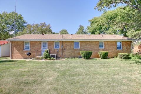 102 E Newton St, Mansfield, IL 61854 photo 22