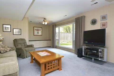144 Lance Dr, Des Plaines, IL 60016 photo 16