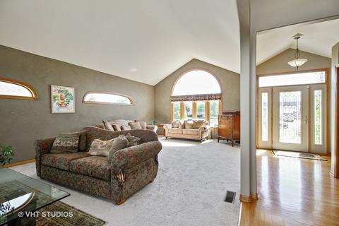 19426 Everett Ln, Mokena, IL 60448 photo 2