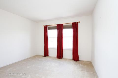 2916 Falling Waters Dr, Lindenhurst, IL 60046 photo 8