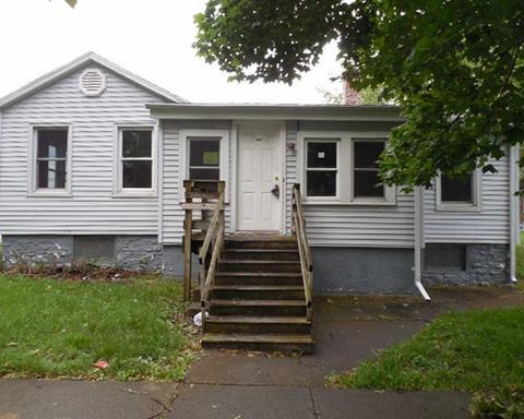 368 S 3rd Ave, Kankakee, IL 60901 photo 1