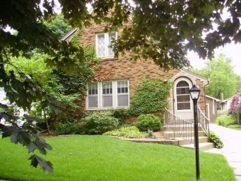 1020 Bellevue Ave, Elgin, IL 60120 photo 1