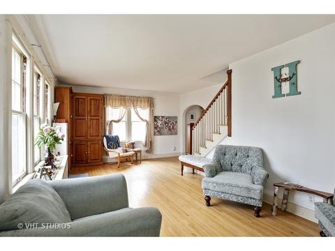 1020 Bellevue Ave, Elgin, IL 60120 photo 3