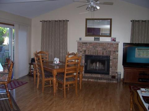 989 Legrande Ave, Aurora, IL 60506 photo 8