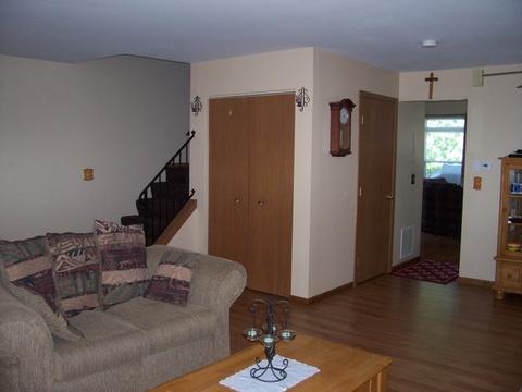 989 Legrande Ave, Aurora, IL 60506 photo 4