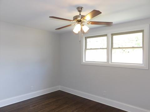 9752 S Lowe Ave, Chicago, IL 60628 photo 15