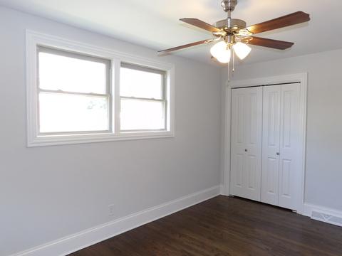 9752 S Lowe Ave, Chicago, IL 60628 photo 13