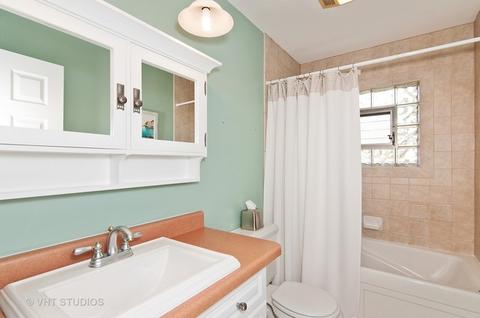1608 Madsen Ct, Wheaton, IL 60187 photo 11