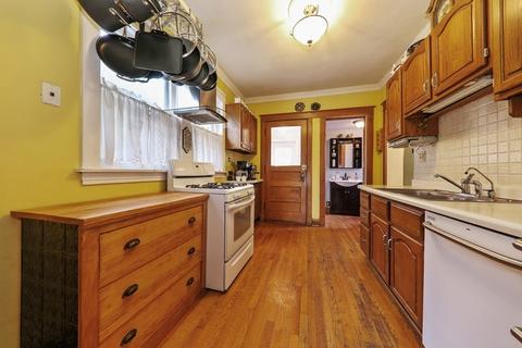 6439 Sinclair Ave, Berwyn, IL 60402 photo 9