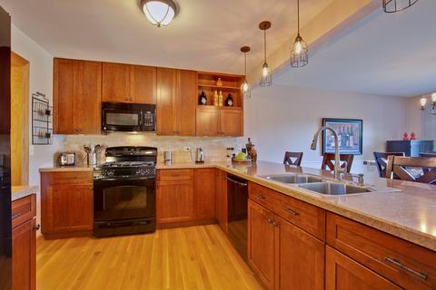 5706 Fieldstone Trl, Mchenry, IL 60050 photo 3