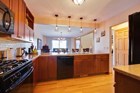 5706 Fieldstone Trl, Mchenry, IL 60050 photo 4
