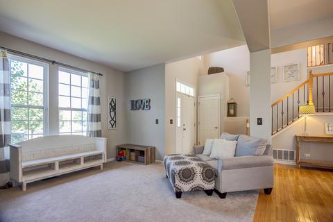 2256 Arcadia Ct, Aurora, IL 60503 photo 8