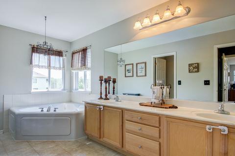 2256 Arcadia Ct, Aurora, IL 60503 photo 30