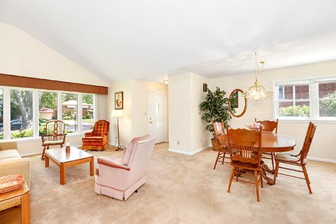 310 Pinehurst Dr, Des Plaines, IL 60016 photo 4