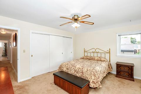 310 Pinehurst Dr, Des Plaines, IL 60016 photo 22