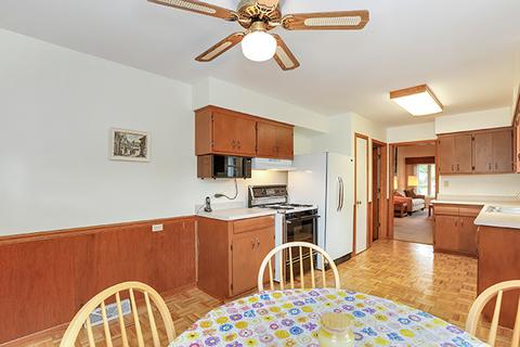 310 Pinehurst Dr, Des Plaines, IL 60016 photo 15