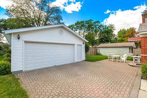 310 Pinehurst Dr, Des Plaines, IL 60016 photo 32