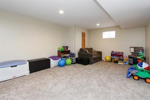 3718 Westminster Pl, Mchenry, IL 60050 photo 13