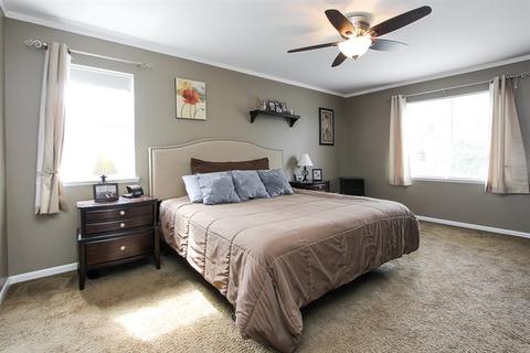 3718 Westminster Pl, Mchenry, IL 60050 photo 8