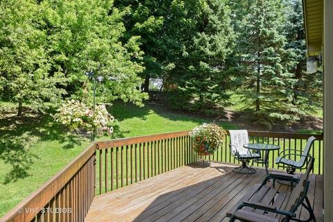 2044 Jeffrey Ct, Elgin, IL 60123 photo 10