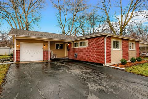 565 Milan Ln, Hoffman Estates, IL 60169 photo 1