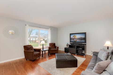 565 Milan Ln, Hoffman Estates, IL 60169 photo 20