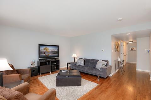 565 Milan Ln, Hoffman Estates, IL 60169 photo 19