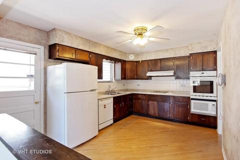 2133 Plainfield Dr, Des Plaines, IL 60018 photo 9
