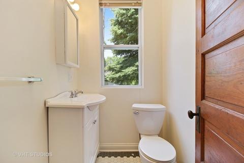 4738 N Artesian Ave, Chicago, IL 60625 photo 14