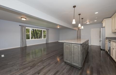 901 W Florence St, Mchenry, IL 60051 photo 2