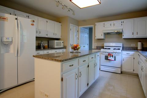 985 Stockbridge Pl, Elgin, IL 60120 photo 14