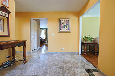 985 Stockbridge Pl, Elgin, IL 60120 photo 5