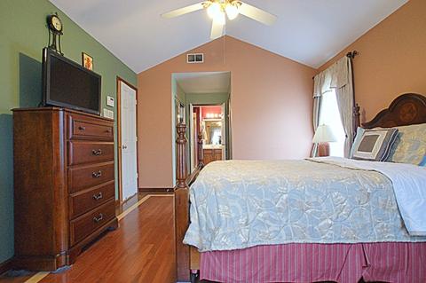 985 Stockbridge Pl, Elgin, IL 60120 photo 18