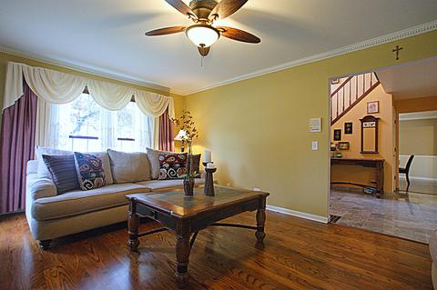 985 Stockbridge Pl, Elgin, IL 60120 photo 7