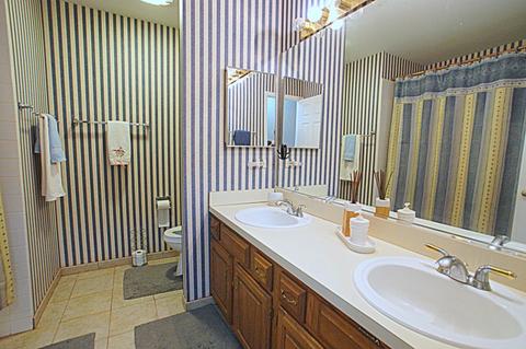985 Stockbridge Pl, Elgin, IL 60120 photo 24