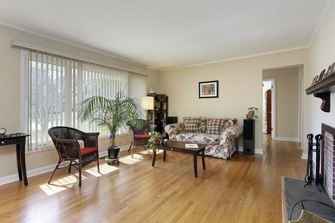 2100 Robincrest Ln, Glenview, IL 60025 photo 4