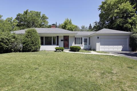 2100 Robincrest Ln, Glenview, IL 60025 photo 1