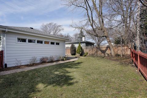 2100 Robincrest Ln, Glenview, IL 60025 photo 8