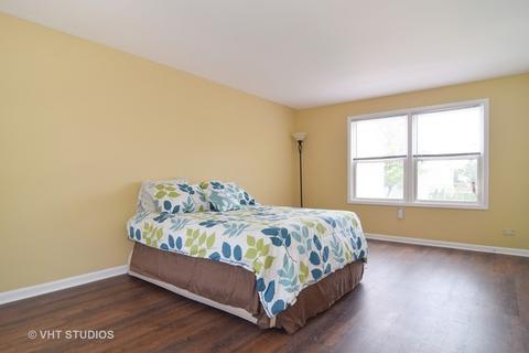 2209 Stratham Pl, Hoffman Estates, IL 60169 photo 6