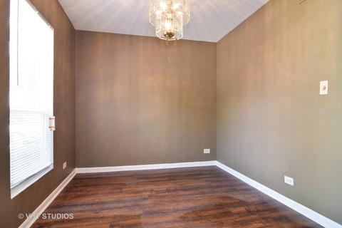 2209 Stratham Pl, Hoffman Estates, IL 60169 photo 4