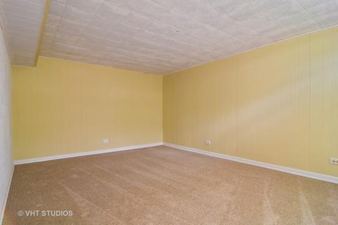 2209 Stratham Pl, Hoffman Estates, IL 60169 photo 9