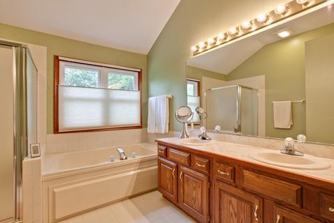 64 Adare Dr, Cary, IL 60013 photo 24