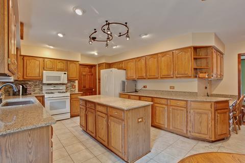 64 Adare Dr, Cary, IL 60013 photo 15
