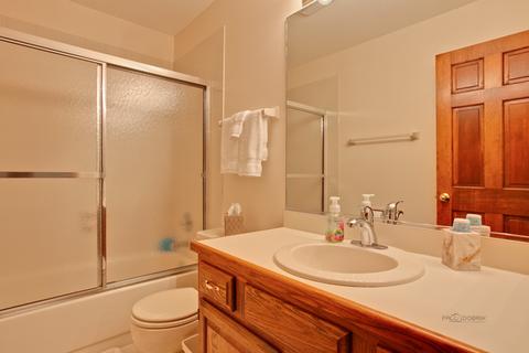 64 Adare Dr, Cary, IL 60013 photo 20